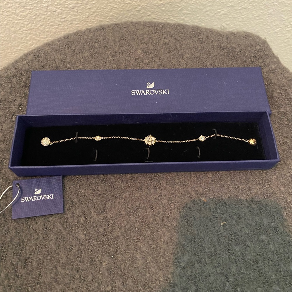 Snowflake bracelet